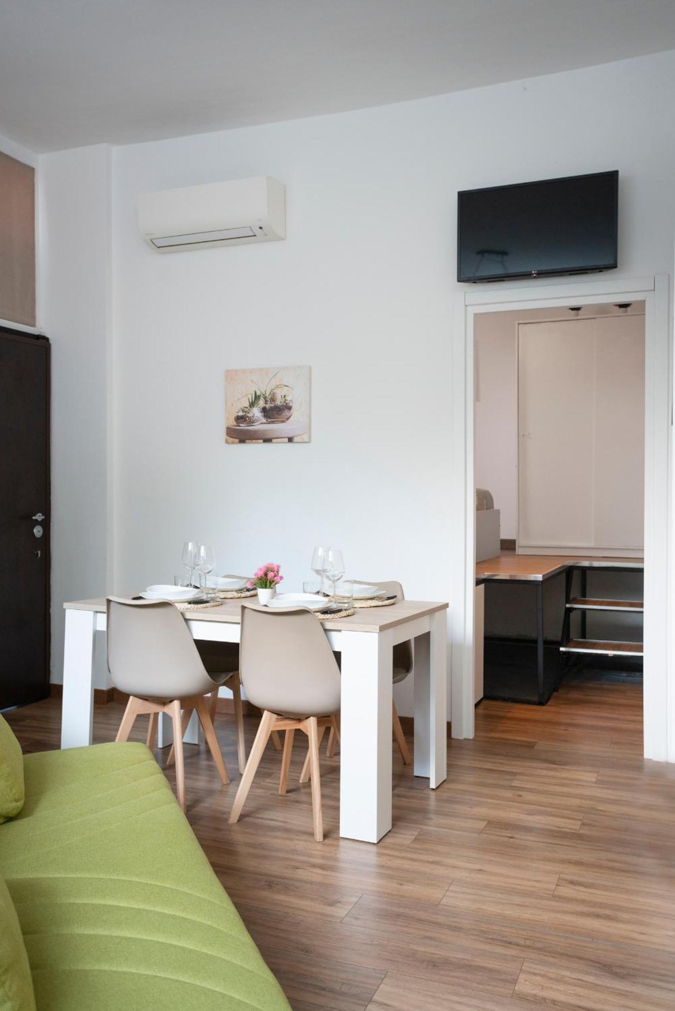 Elegant Sweet Home Suite - Milan, 15 Minute Duomo Exterior photo